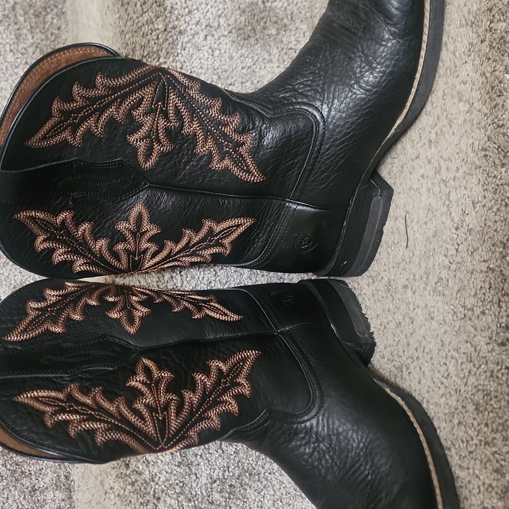 Black Western Cowboy Boots with Brown Embroidery Ariat Womens 9